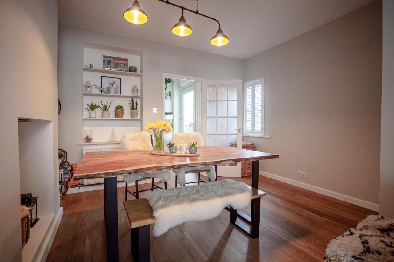 Hereford City - St Owens Terrace - Comfortable & Spacious Well Presented Three Storey House, Perfect For A Weekend Away & Exploring The City On Foot - Hosted By Rentmyhouse Bagian luar foto
