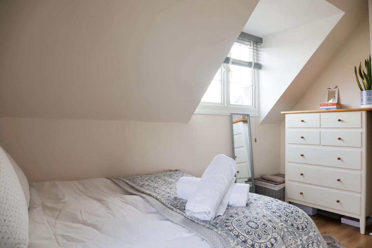 Hereford City - St Owens Terrace - Comfortable & Spacious Well Presented Three Storey House, Perfect For A Weekend Away & Exploring The City On Foot - Hosted By Rentmyhouse Bagian luar foto