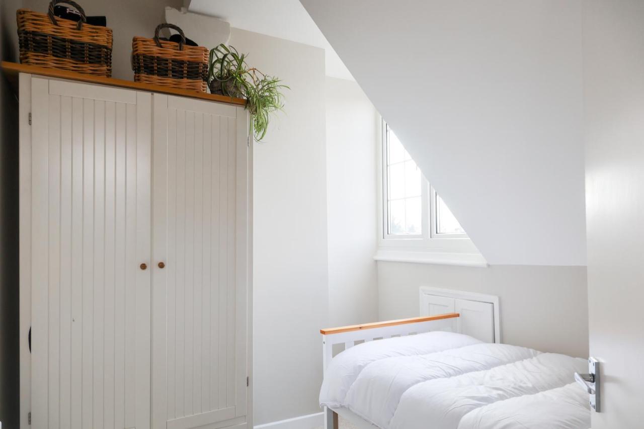 Hereford City - St Owens Terrace - Comfortable & Spacious Well Presented Three Storey House, Perfect For A Weekend Away & Exploring The City On Foot - Hosted By Rentmyhouse Bagian luar foto