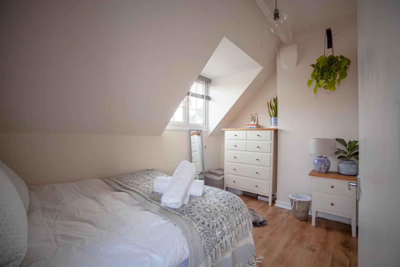 Hereford City - St Owens Terrace - Comfortable & Spacious Well Presented Three Storey House, Perfect For A Weekend Away & Exploring The City On Foot - Hosted By Rentmyhouse Bagian luar foto
